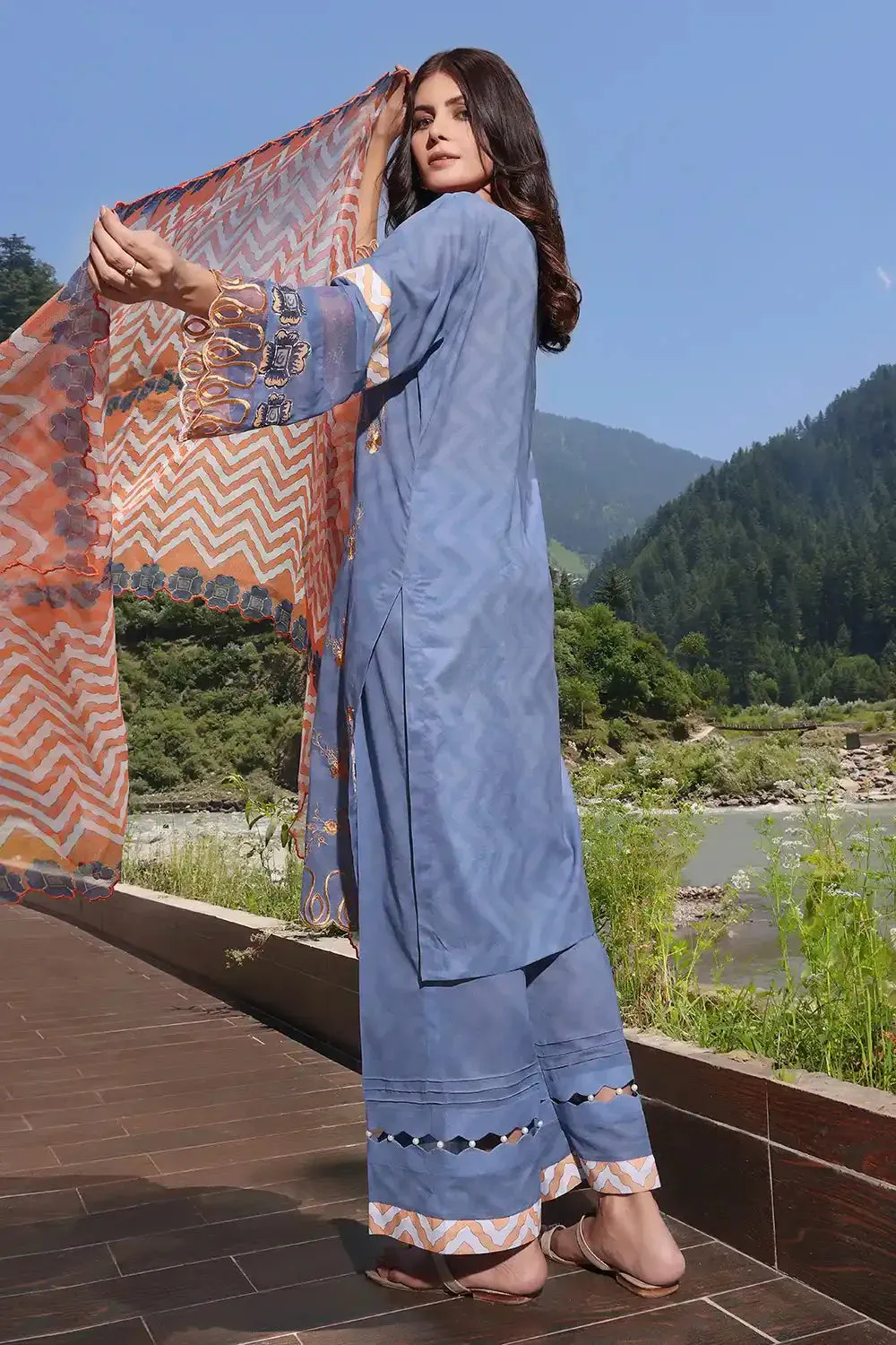 3PC Embroidered Unstitched Lawn Suit KCNE-2116