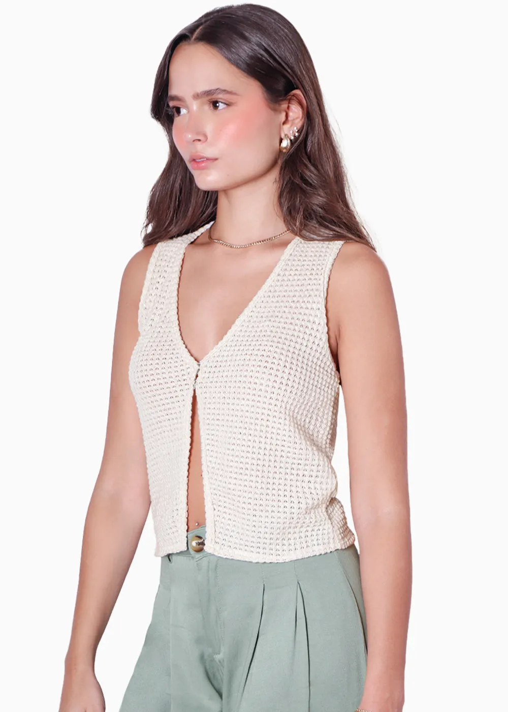 Blusa sin mangas con broches en frente y abertura - CHARLENE