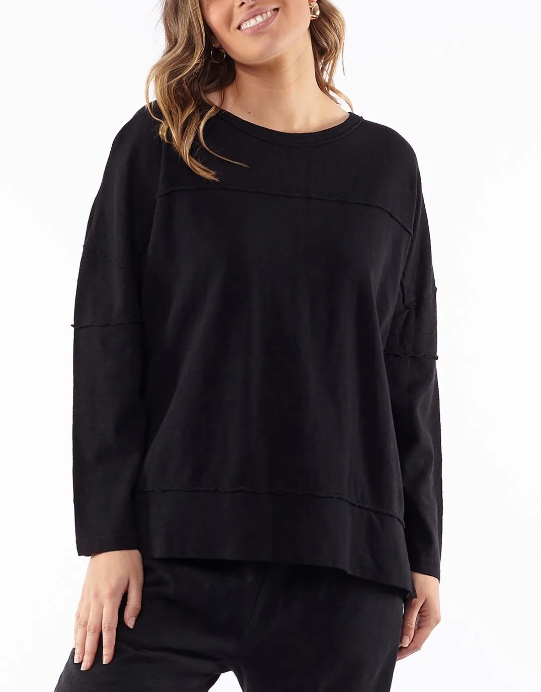 Jayne Throw On Top - Black