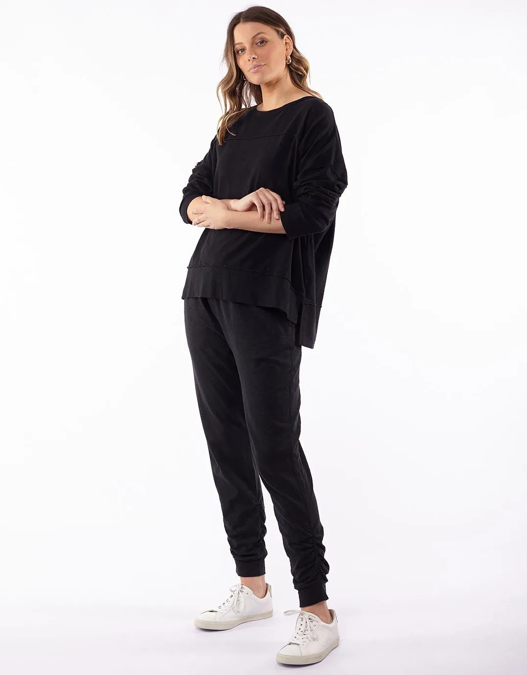 Jayne Throw On Top - Black