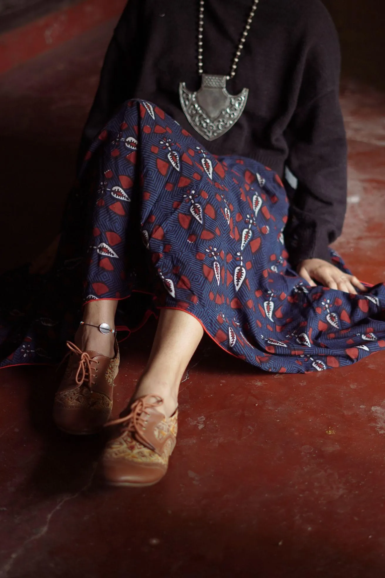 Kaisori Dabu Indigo Skirt -  Pharad mixed boota