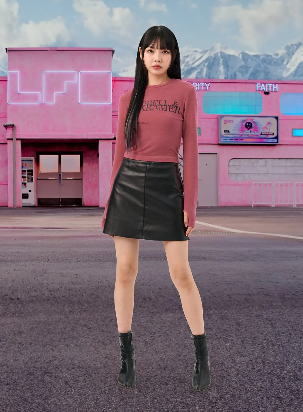 Lettered Round Neck T-Shirt IO317