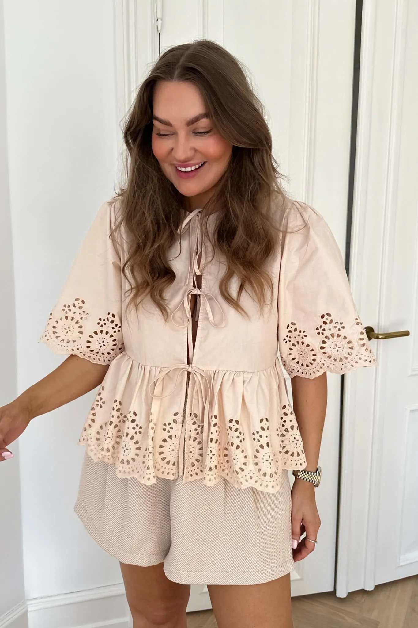 LulaIC Top - Beige Broderi