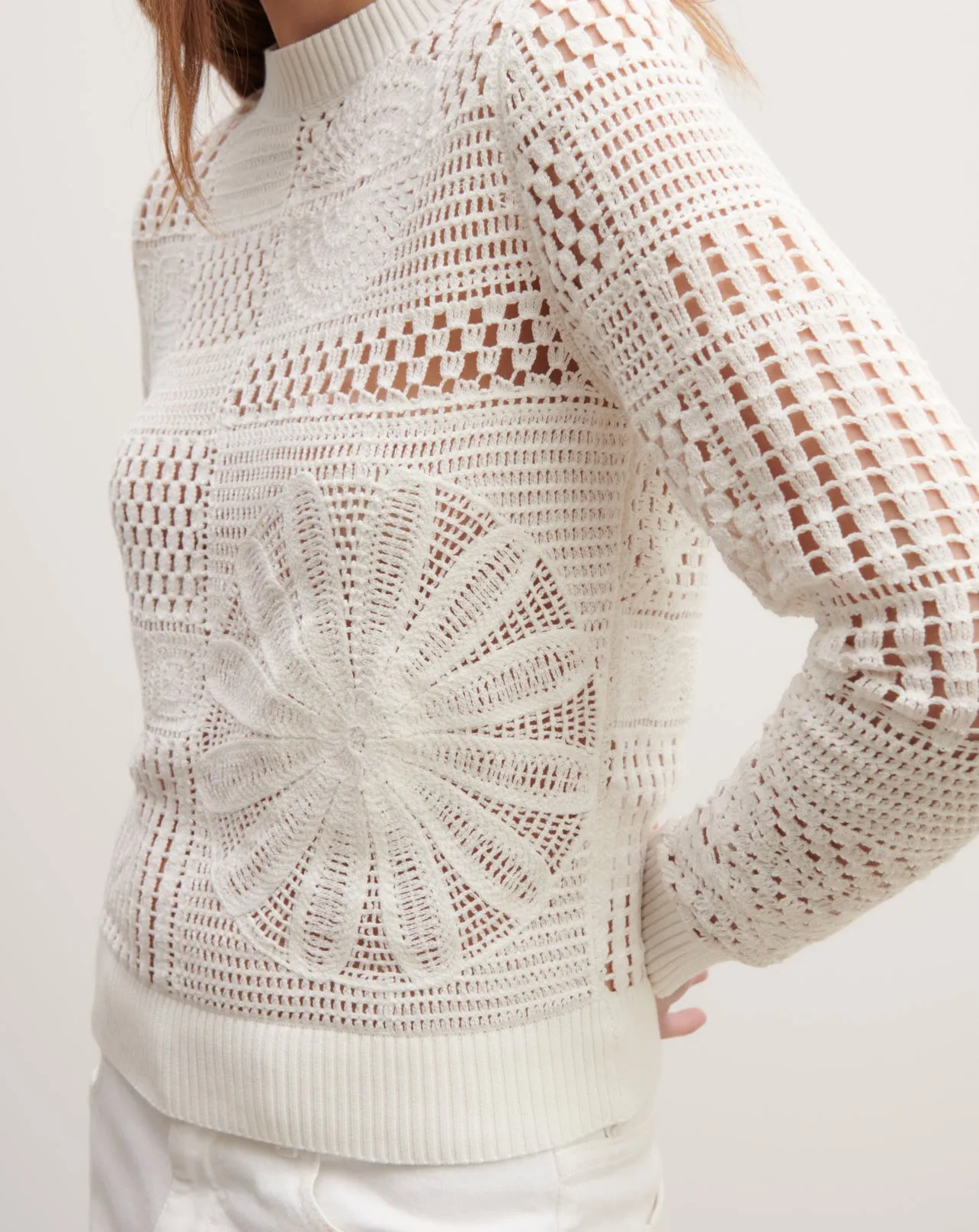 Pull col rond en crochet