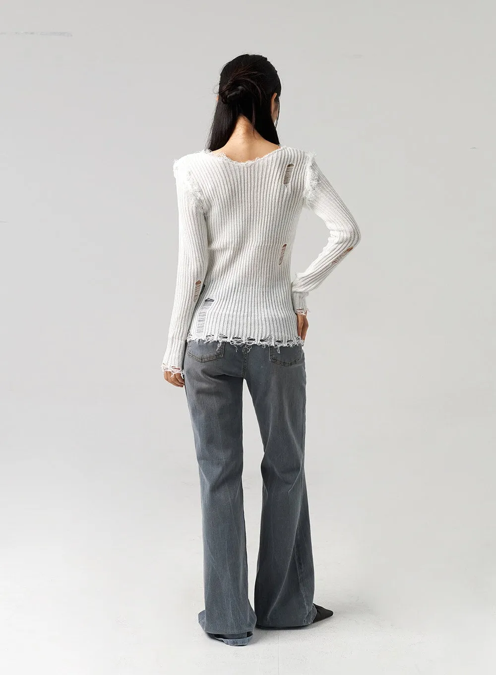 Ripped Sweater CL307