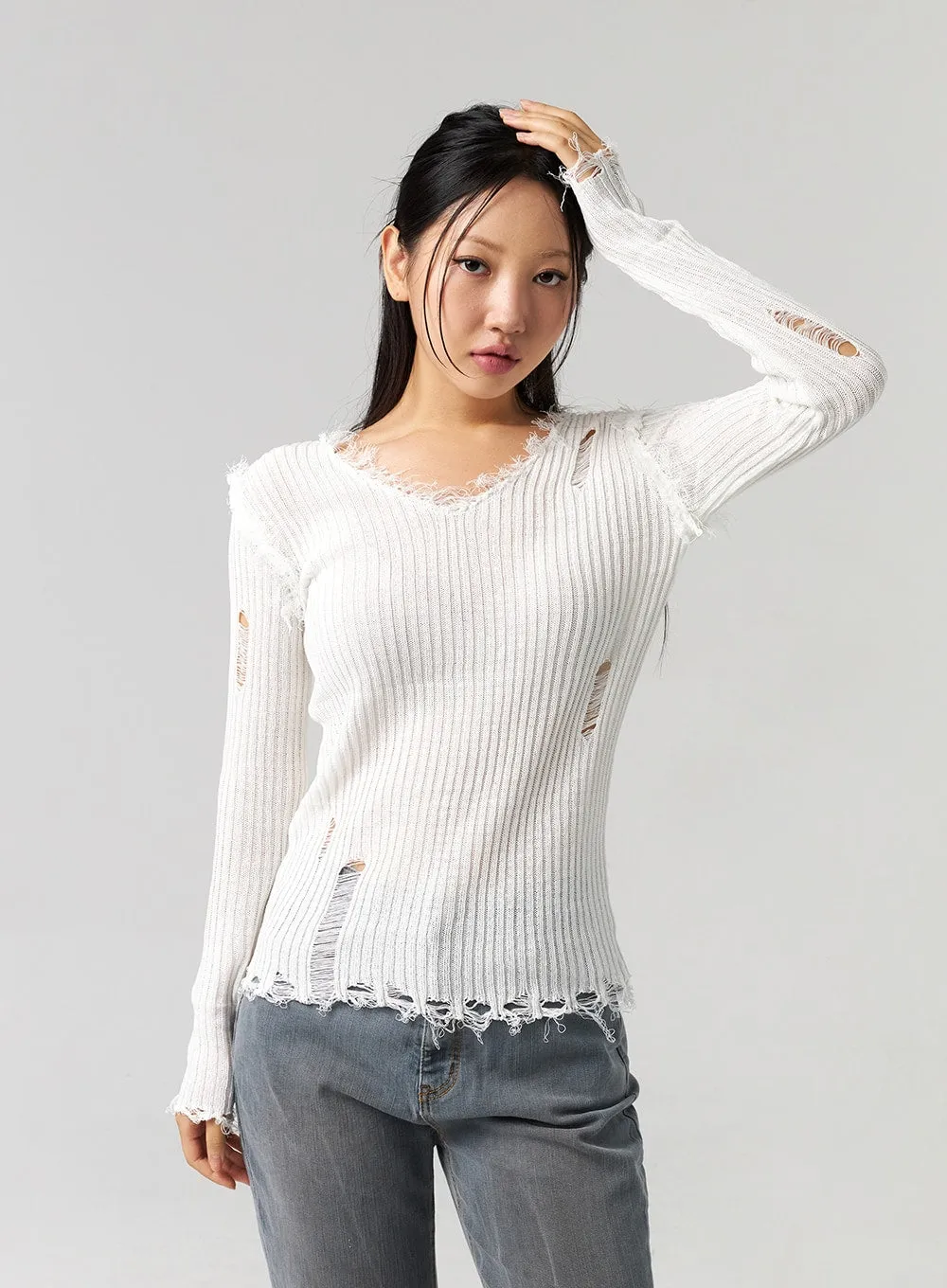 Ripped Sweater CL307