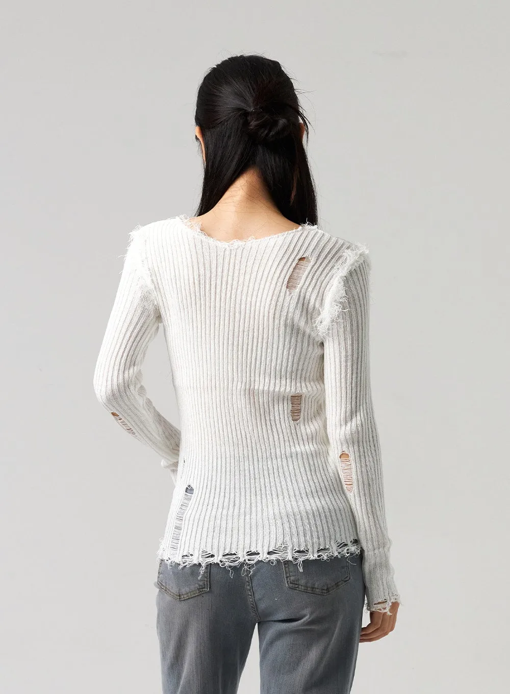 Ripped Sweater CL307
