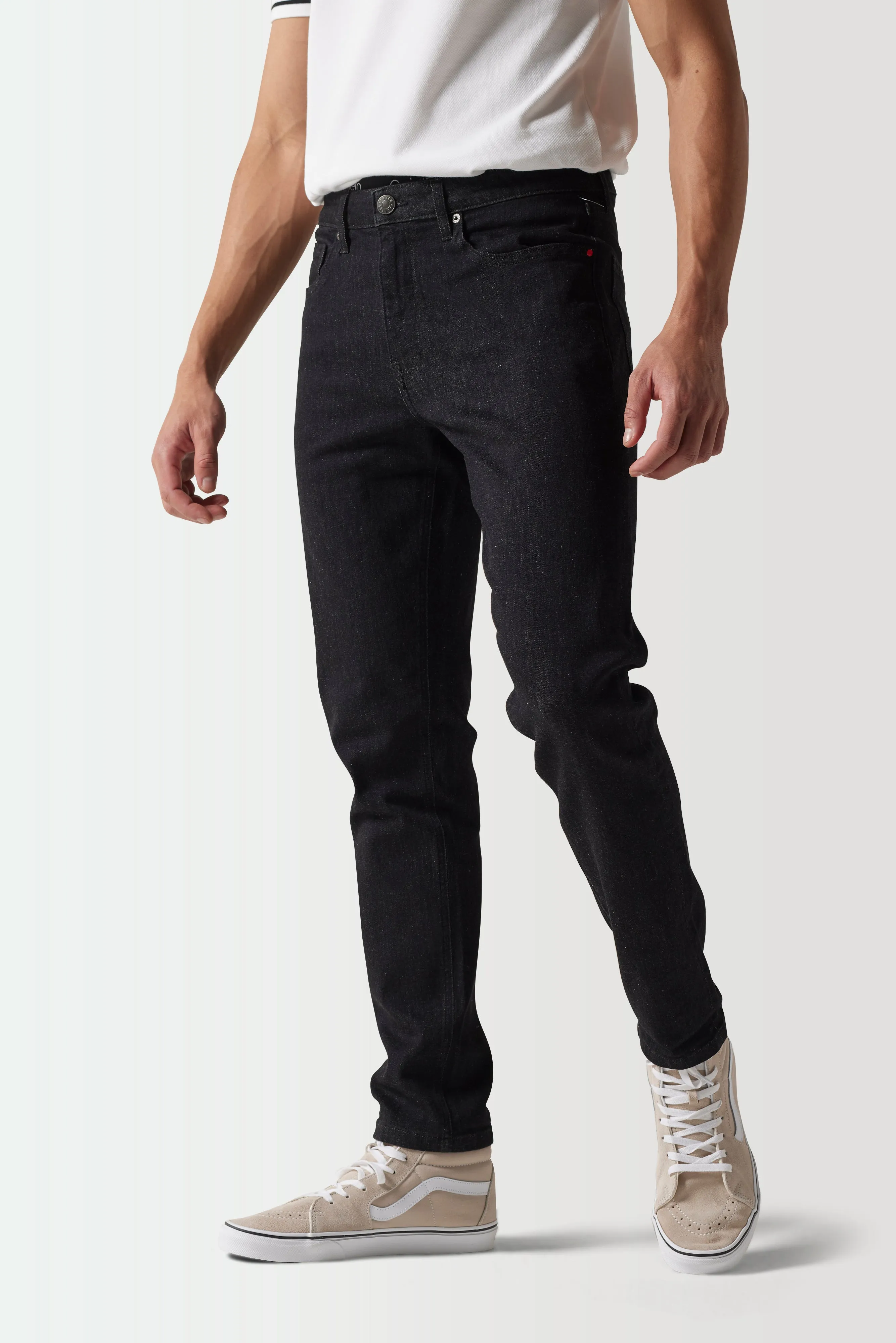 Slim Tapered Sustainable Jeans - Jet Black