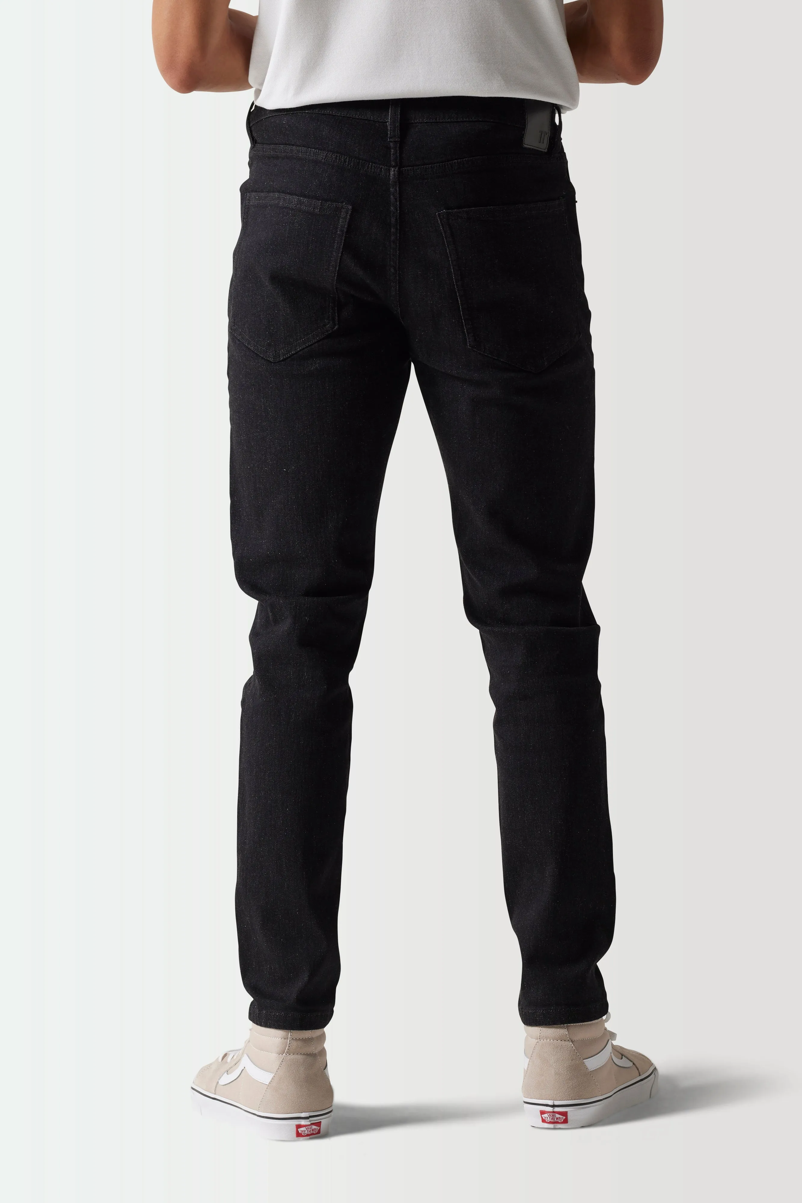 Slim Tapered Sustainable Jeans - Jet Black
