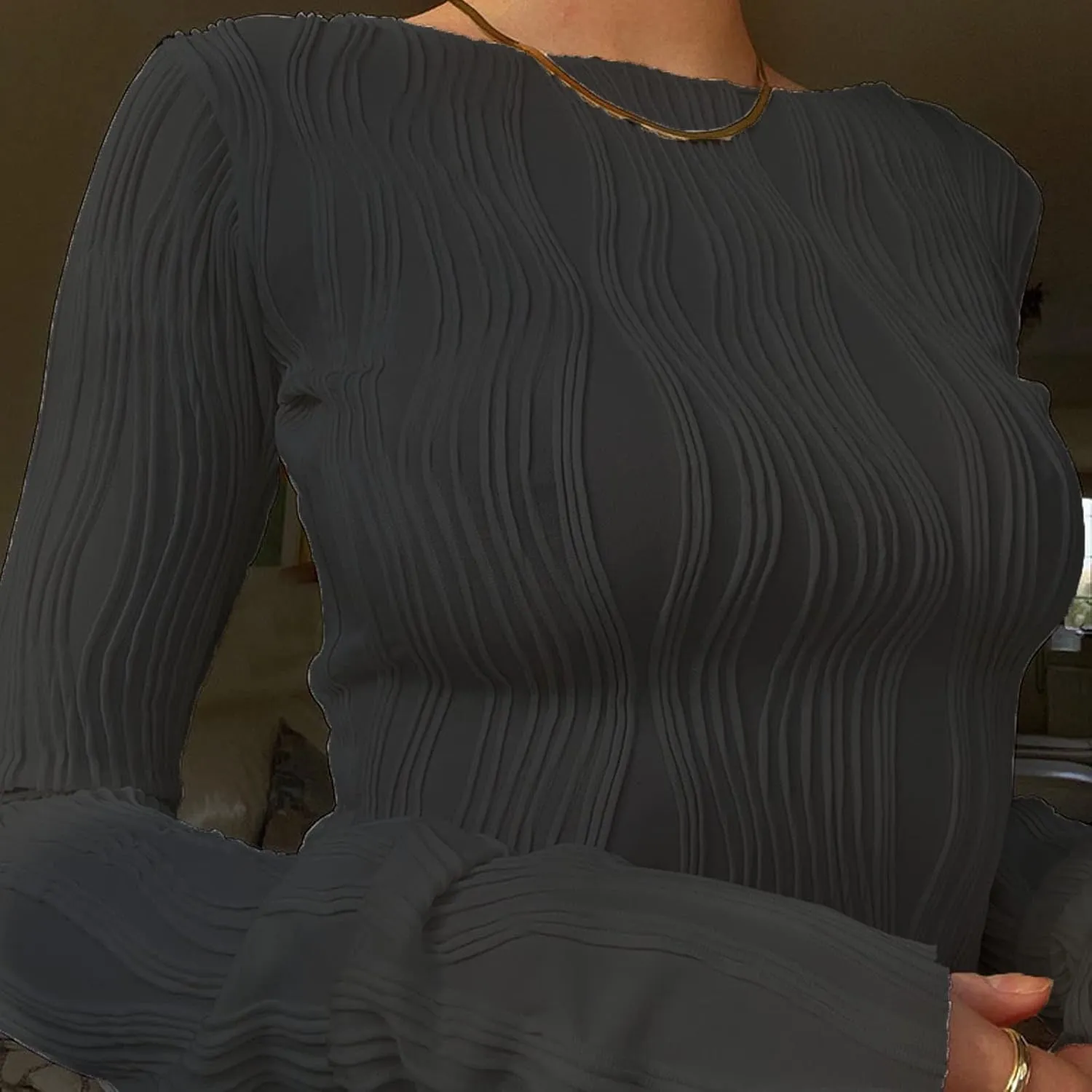 Women Sexy Textured Crop Tops Long Sleeve Ruched Slim Fit T-Shirts Going Out Cropped Tee Club Streetwear